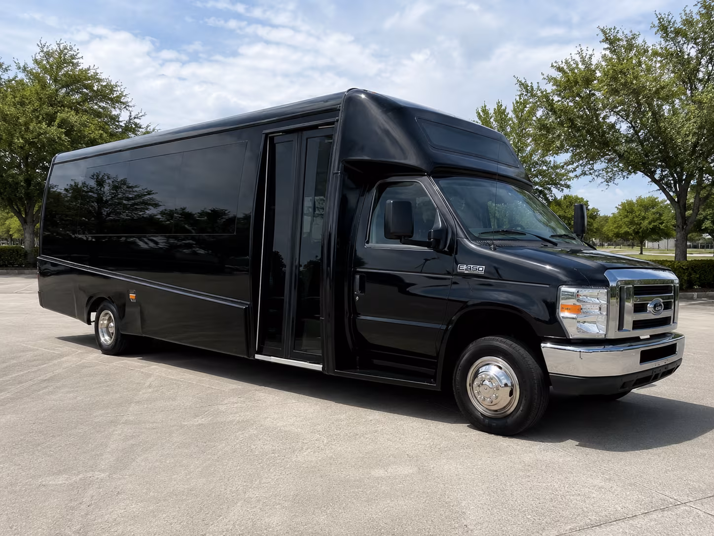 school group buses for performing arts and theater field trips from plymouth